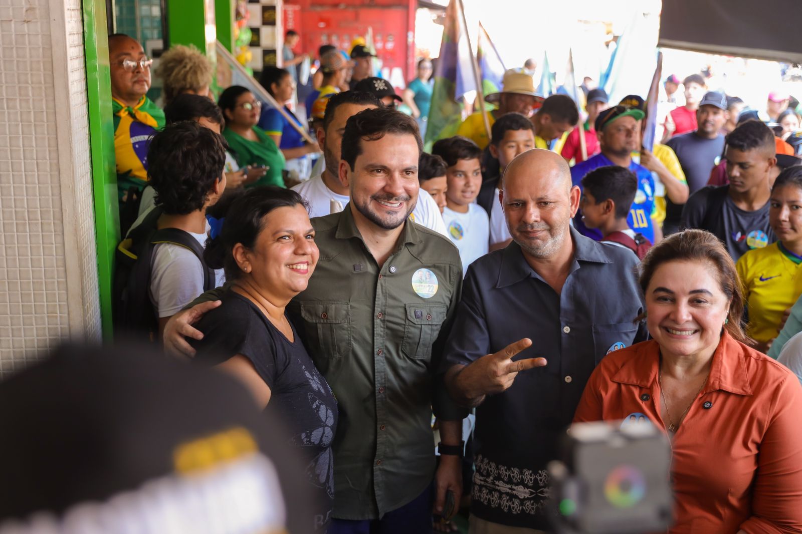 Com foco no empreendedorismo, Capitão Alberto Neto e Professora Maria do Carmo visitam feiras e comércios das zonas Norte e Leste