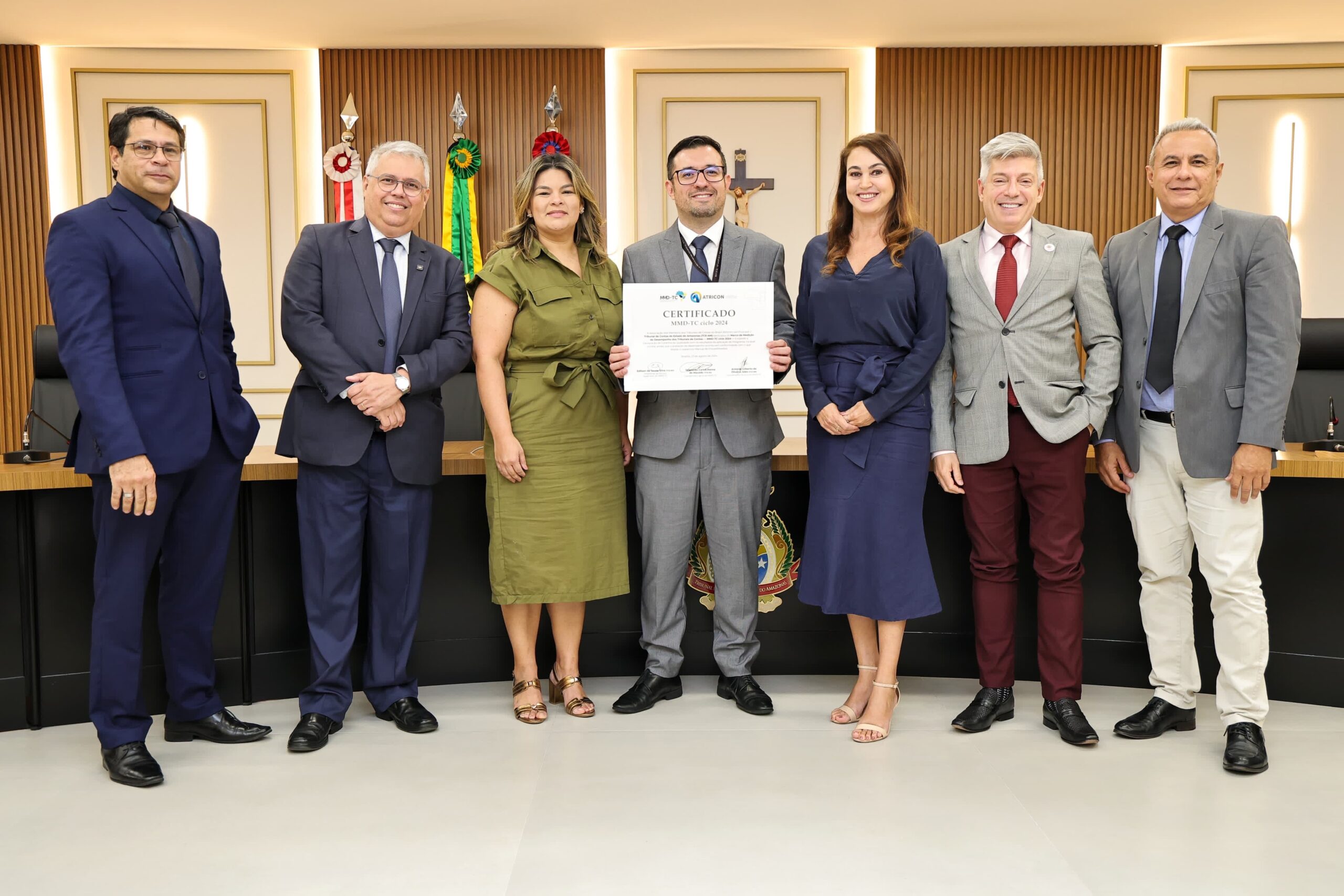 TCE-AM recebe Certificado de Garantia de Qualidade da Atricon