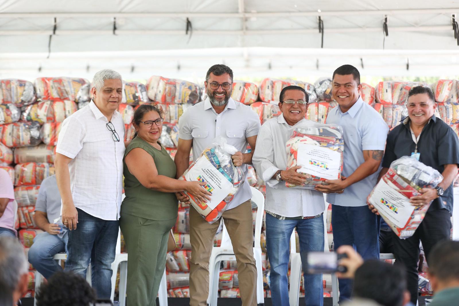 Governador Wilson Lima destina ajuda humanitária para pescadores afetados pela estiagem no Amazonas