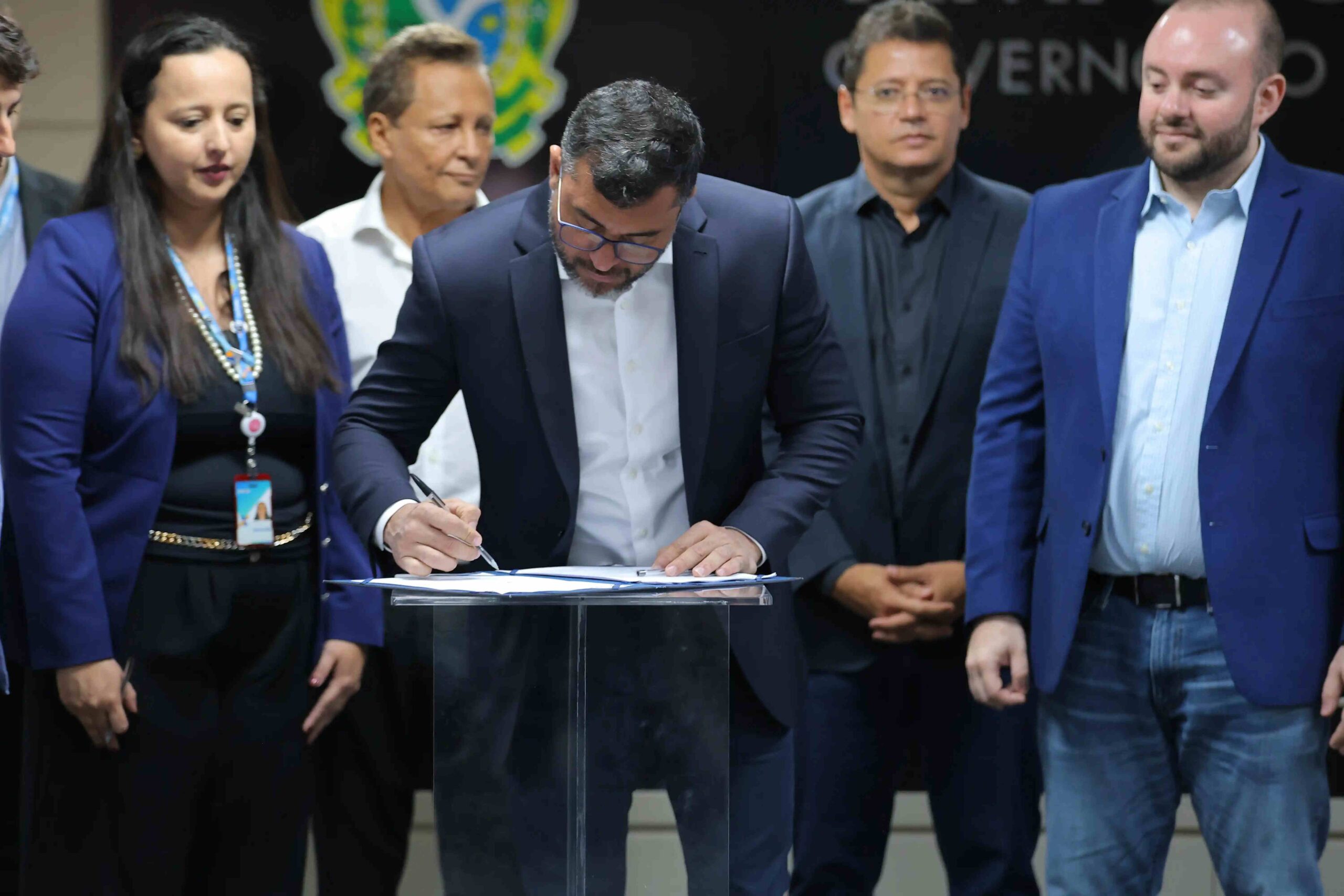 Governador Wilson Lima assina contrato de construção de residencial do Amazonas Meu Lar no Novo Aleixo