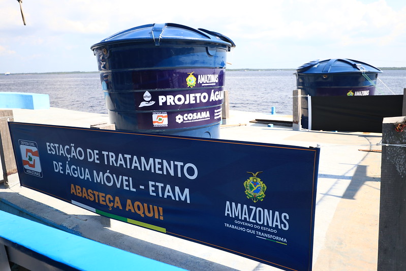 Governo do Amazonas reforça combate à estiagem com entrega de 4 estações de tratamento de água a comunidades ribeirinhas