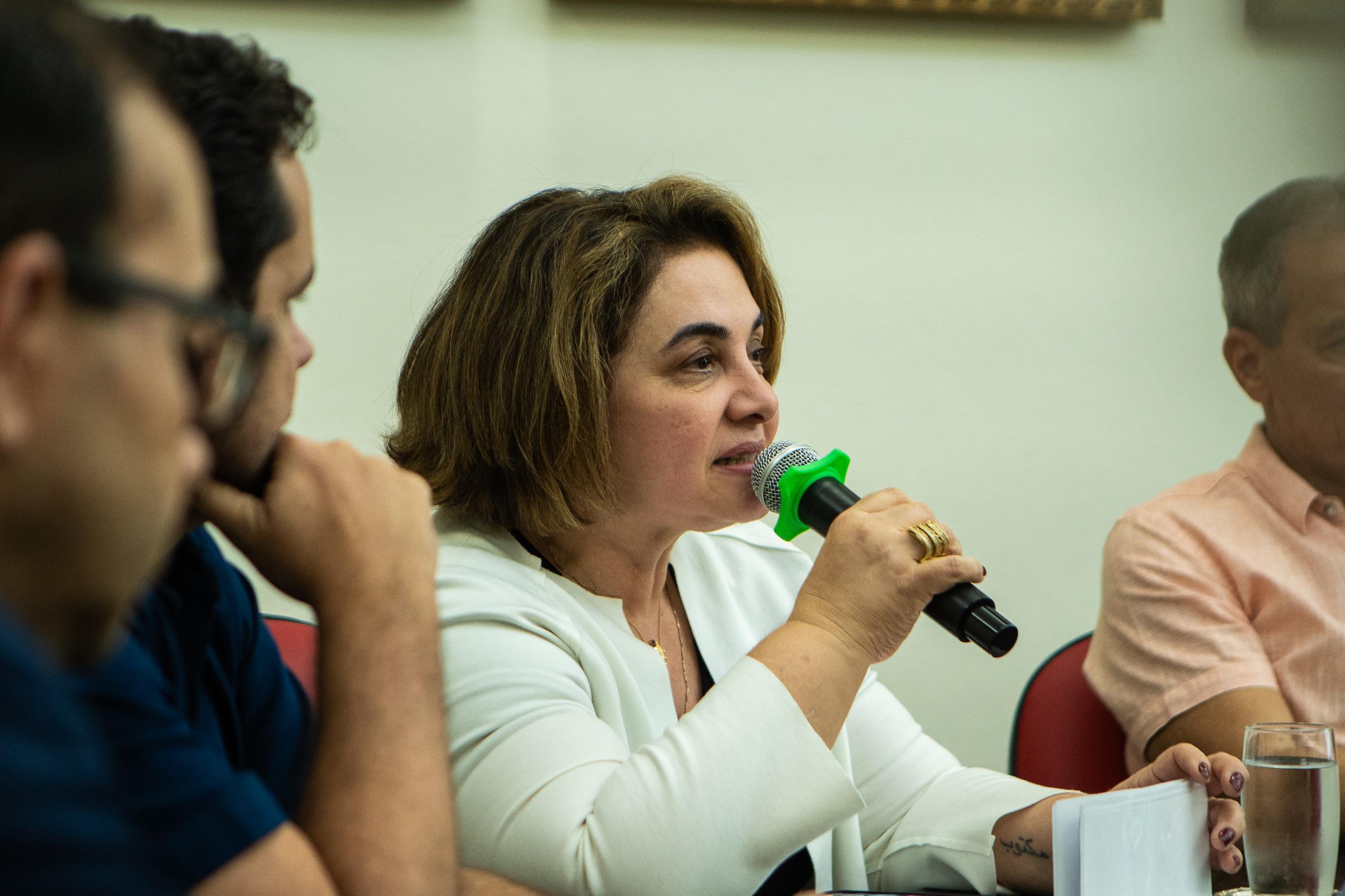 Em encontro com a ACA, Capitão Alberto Neto e Maria do Carmo apresentam projeto de revitalização do Centro Histórico de Manaus