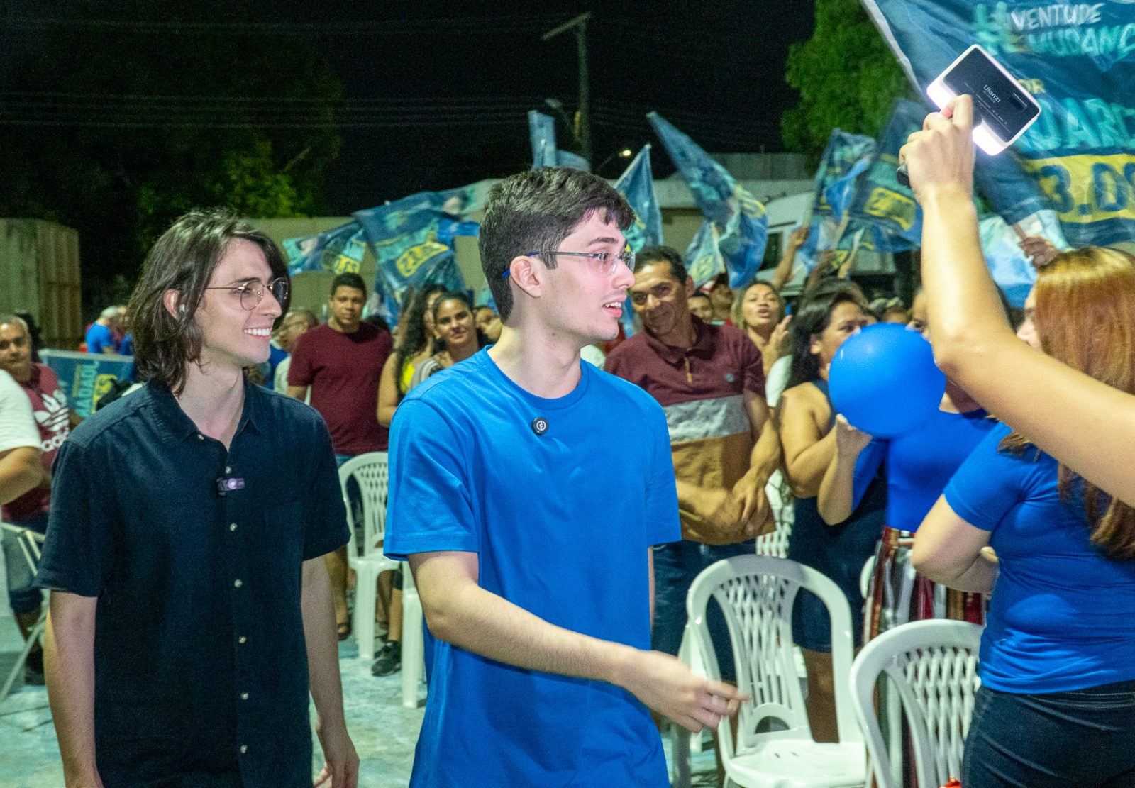 João Arce recebe apoio de Amom Mandel em evento com centenas de pessoas em Flores