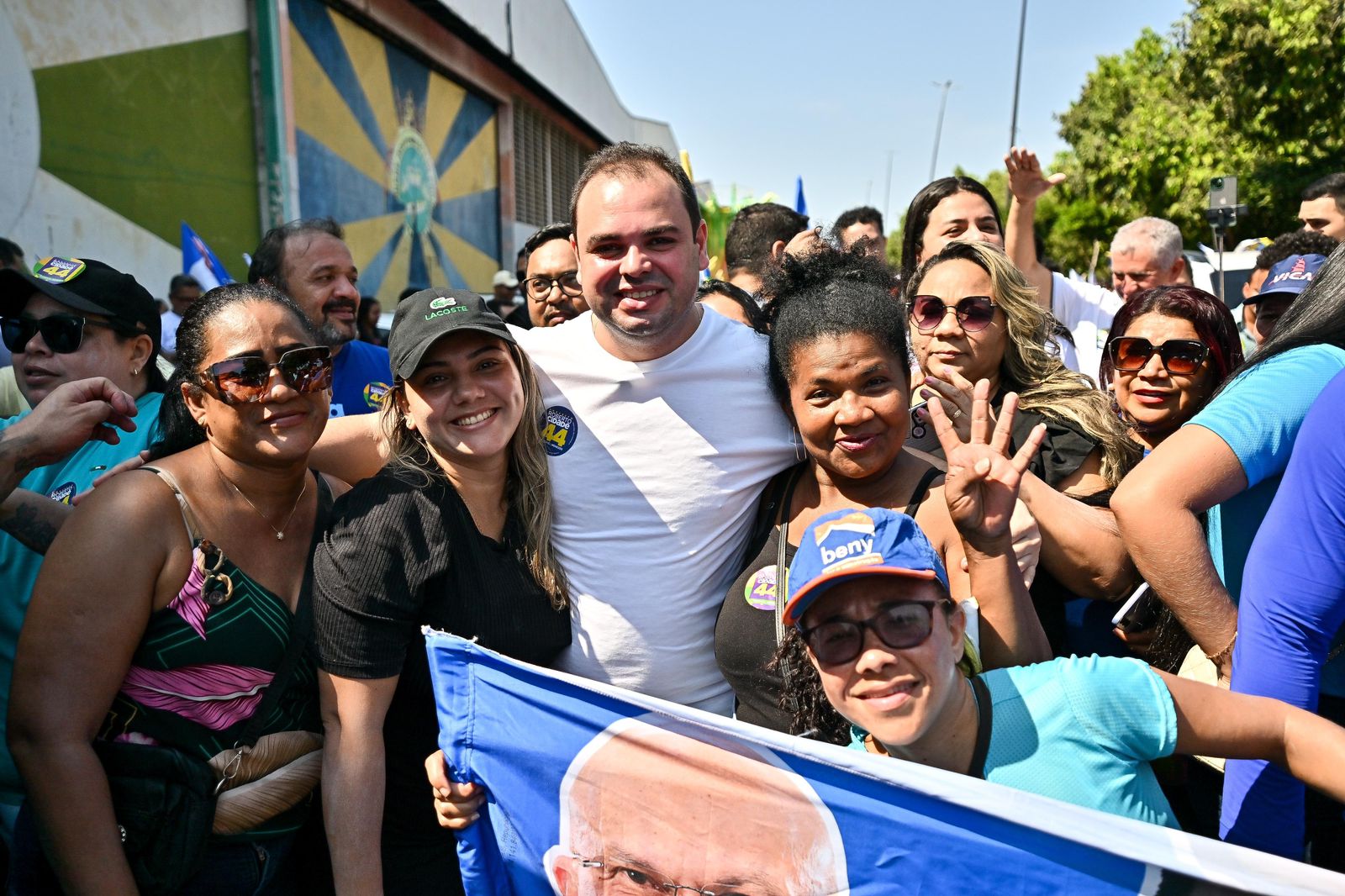 Roberto Cidade movimenta campanha na zona oeste neste domingo (18)