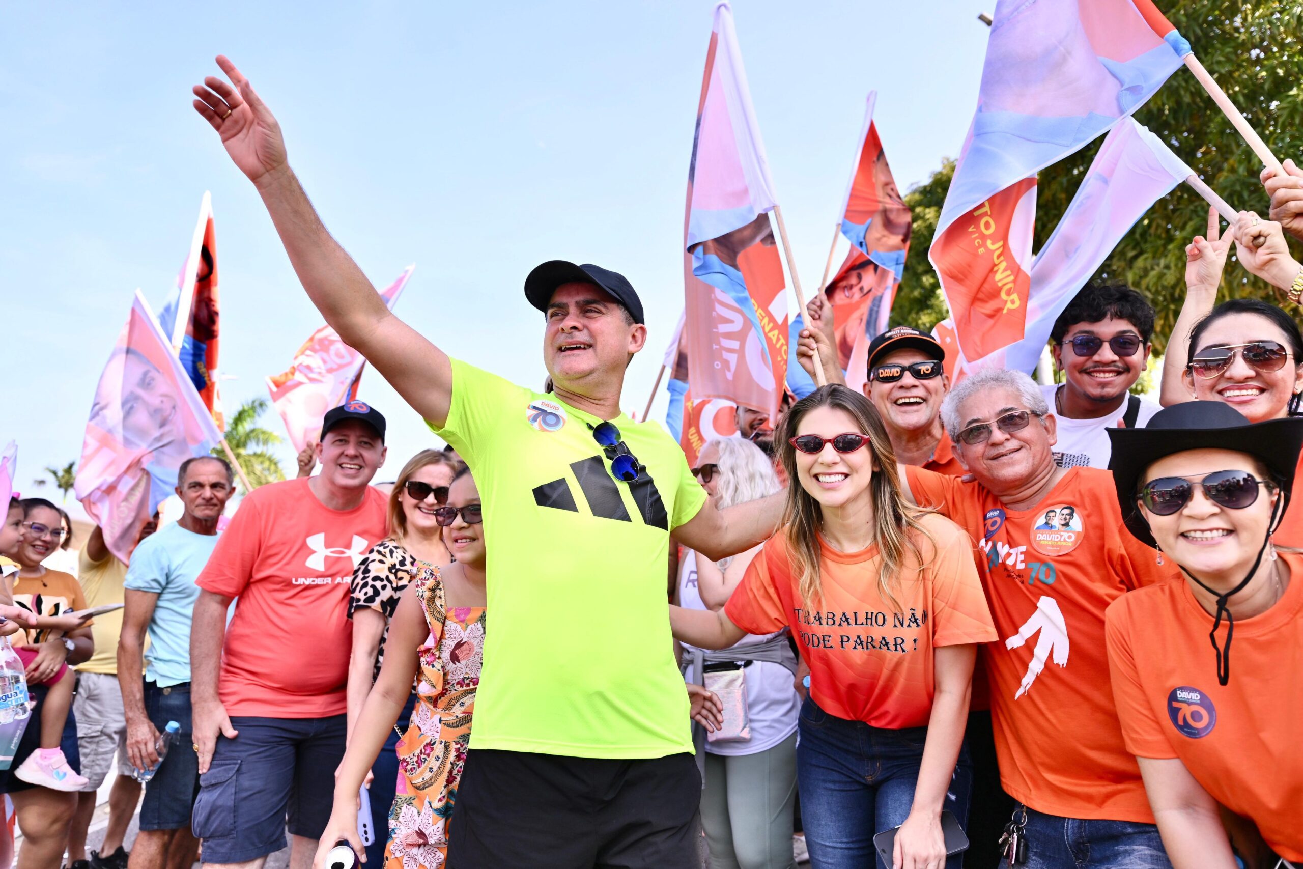 ’Onda laranja’ de David Almeida tem adesão em massa da população neste domingo