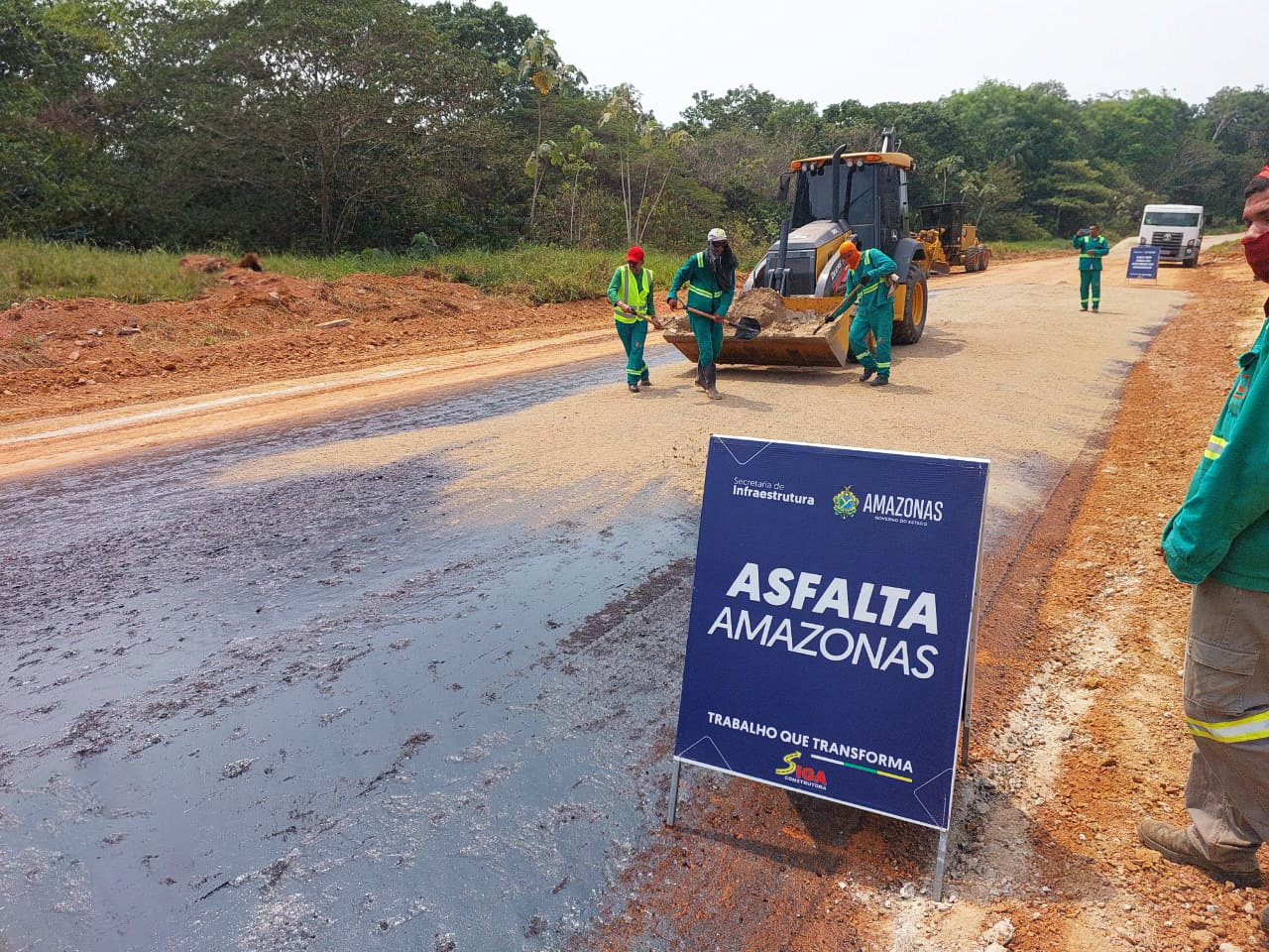 Governo do Amazonas inicia pavimentação da Estrada do Gavião, em Carauari