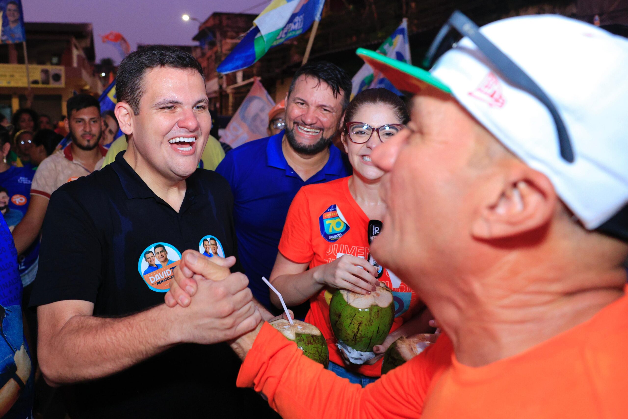 Moradores da Compensa aderem à onda laranja e participam da caminhada ‘David 70’