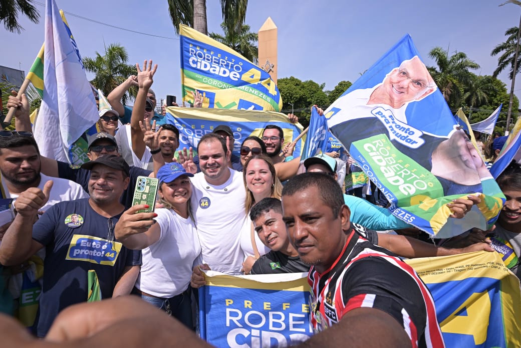 Roberto Cidade faz ‘Bandeiraço” em quatro bairros neste sábado