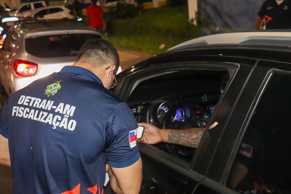 Operação Carnaval 2025: Detran-AM remove 155 veículos irregulares em Manaus