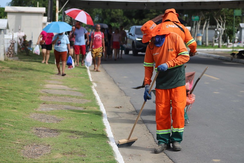 Cemitérios municipais recebem cerca de 200 mil pessoas no Dia das Mães